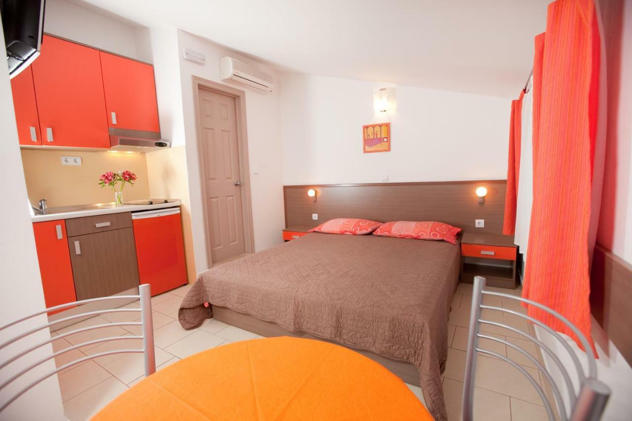 Apartments Smiljka II Tučepi Zewnętrze zdjęcie