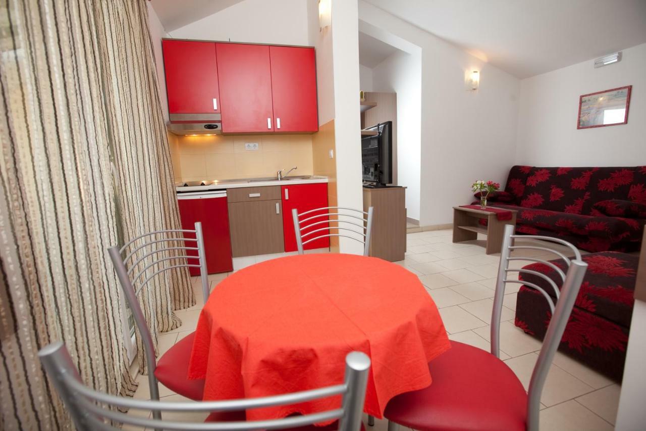 Apartments Smiljka II Tučepi Zewnętrze zdjęcie